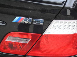 Black_BMW_M3_E46_writing_-_badge_-_logo.jpg