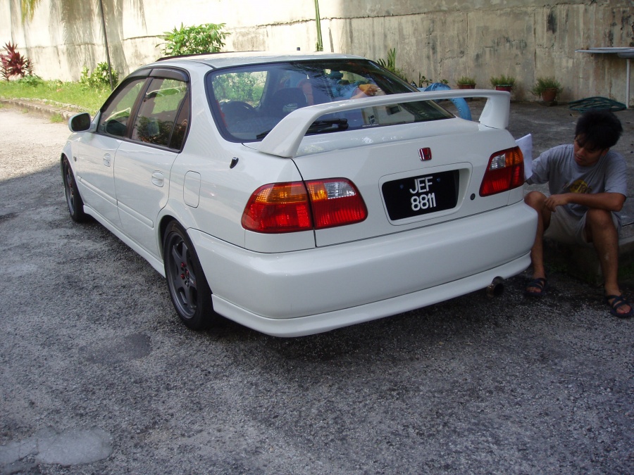 Supped up honda civic #7