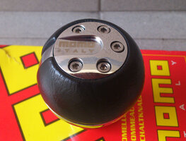 Momo Gear Knob Top Net.jpg