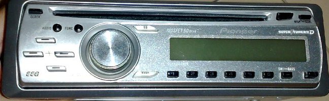 pioneer_deh3850mp3.JPG