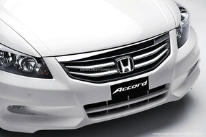 honda-accord-facelift-2011-2.jpg