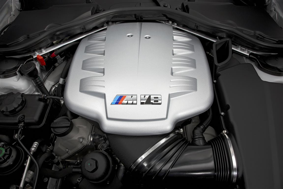 BMW-V8-S65-Engine-600x400.jpg