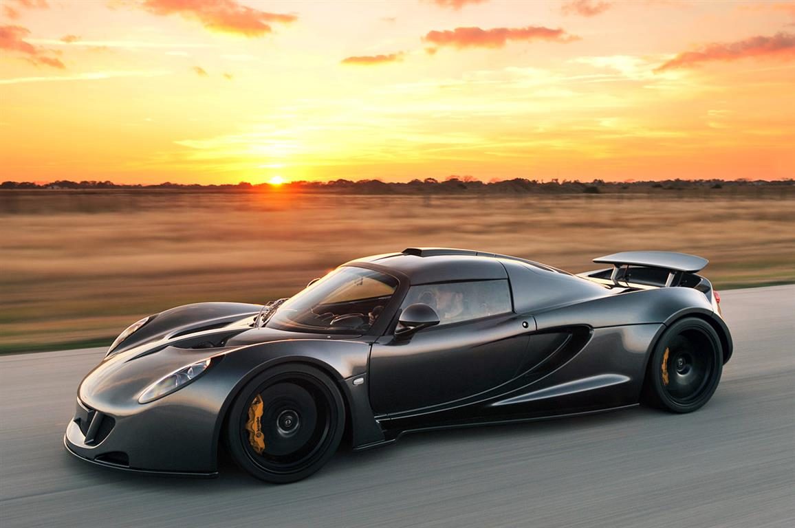 Hennessey Venom GT Steals Top-Speed Crown from Veyron - Goes 427.6kmh!